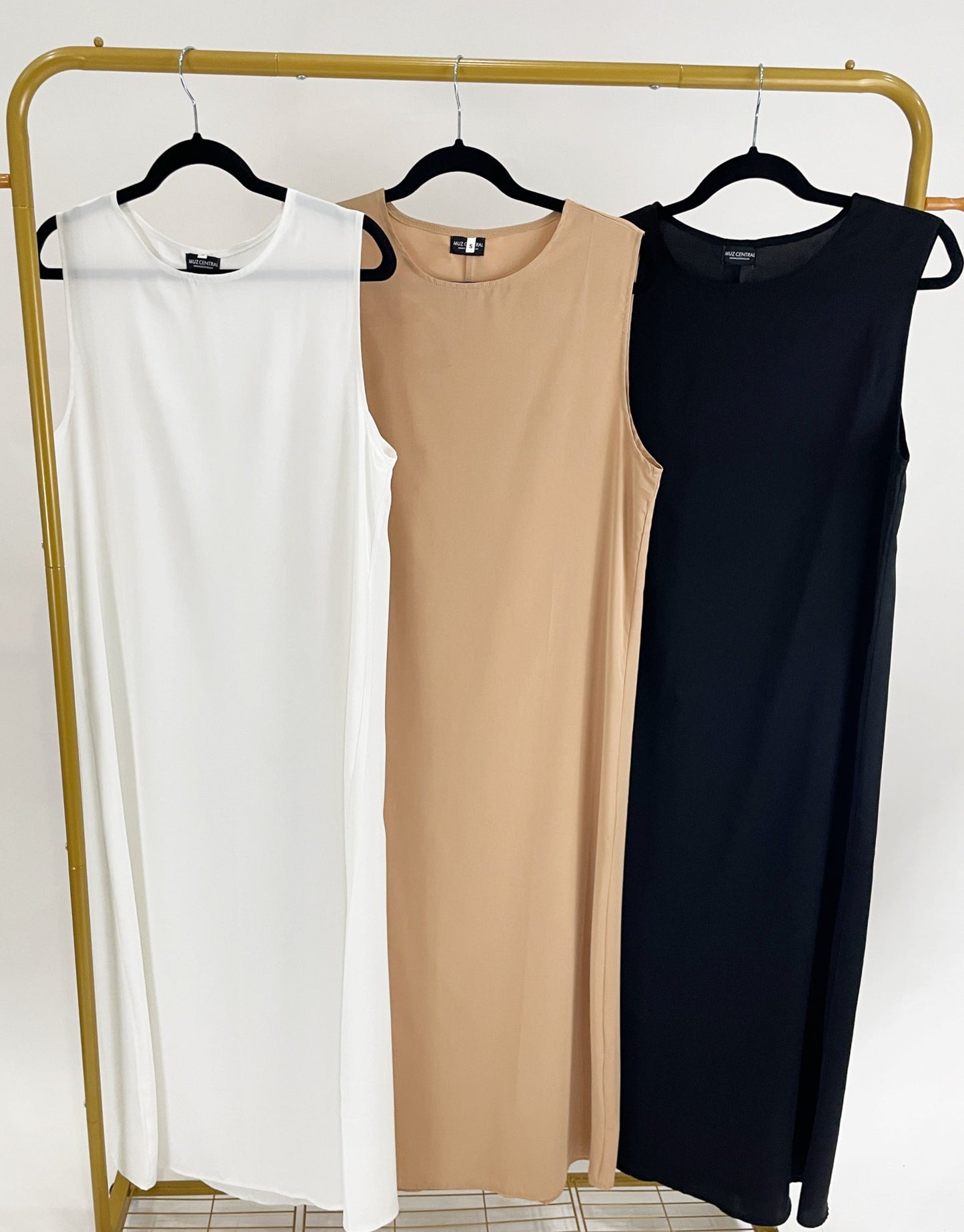 Essential Sleeveless Abaya Underslip