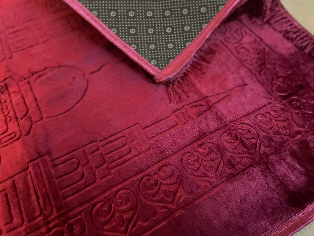 Luxe Prayer Rug - Ruby Red