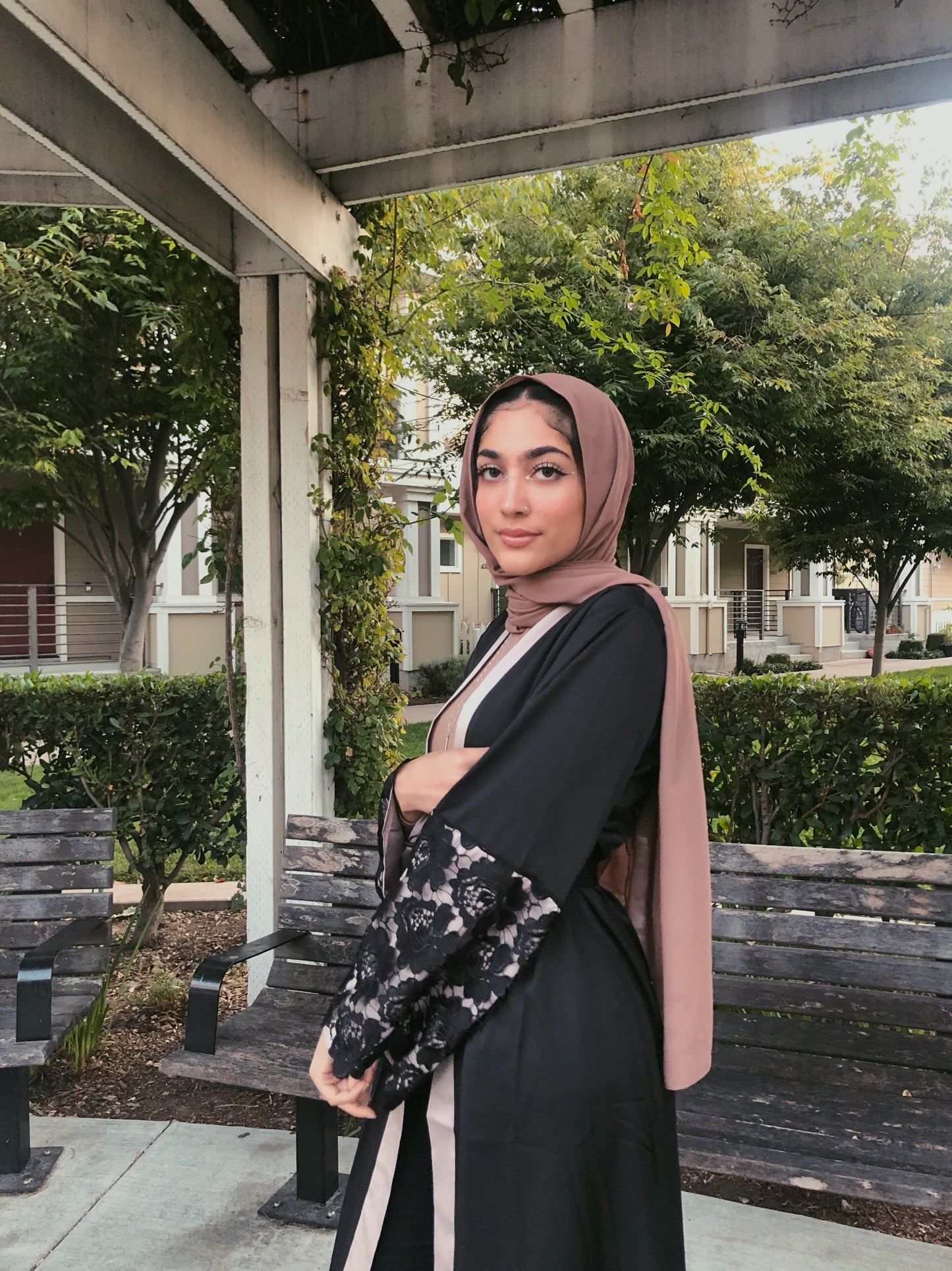 AMIRA Floral Lace Sleeve Open Abaya