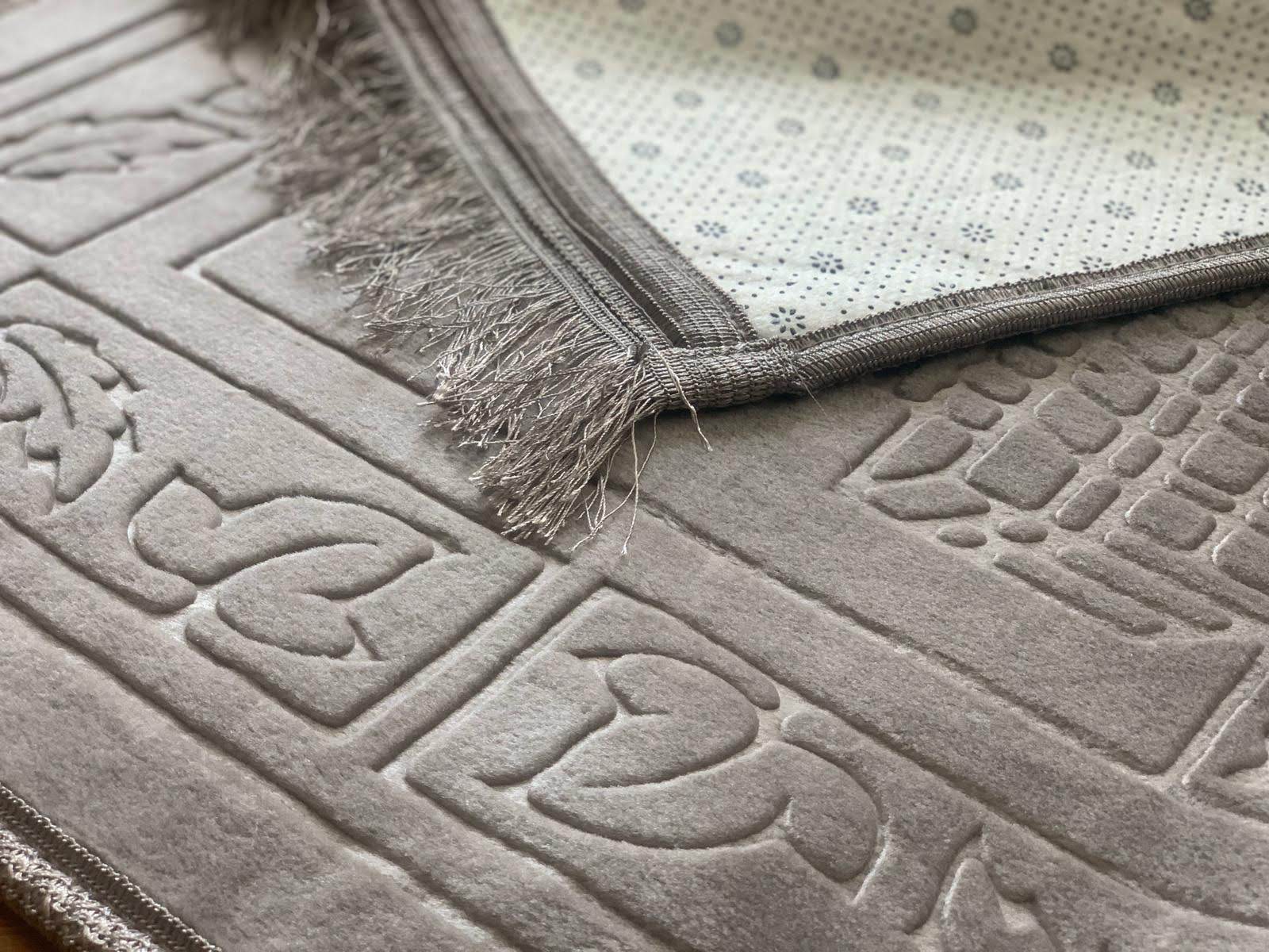 Luxe Prayer Rug - Gray
